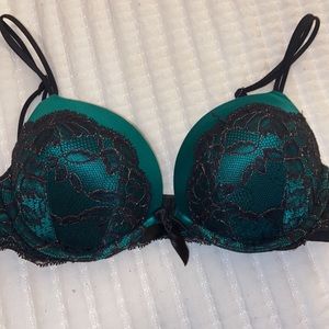 Victoria’s Secret Sexy Bombshell Bra